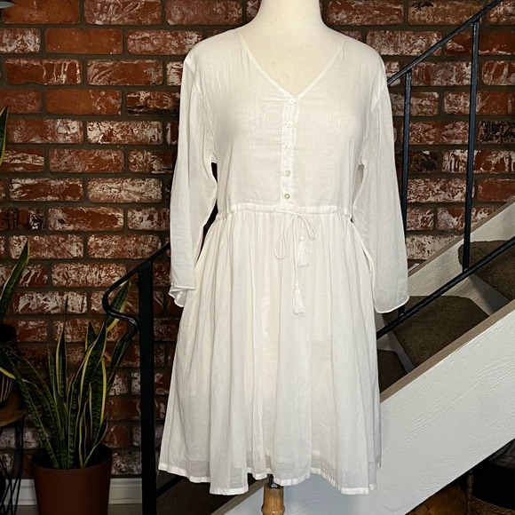 ATM white blouse - Picture 1 of 4